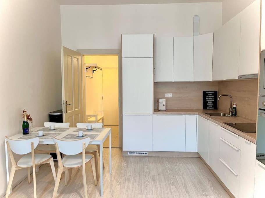 Leger Residence Apartment Praha Eksteriør bilde